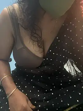 Snapshot of sajeetha chatting on 01/05/25, 07:38 sajeetha online show from 01/05/25, 07:38