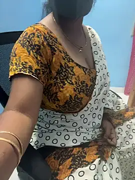 Snapshot of sajeetha chatting on 01/16/25, 03:46 sajeetha online show from 01/16/25, 03:46