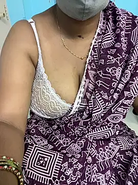 Snapshot of sajeetha chatting on 07/15/26, 02:50 sajeetha online show from 07/15/26, 02:50