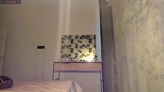 Selena Rase online show from 11/30/25, 02:37