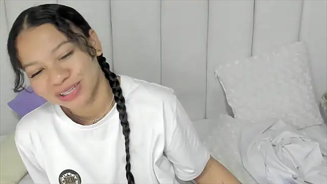 brithany rousee online show from 02/06/25, 10:21