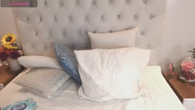 brithany rousee online show from 10/14/25, 12:06