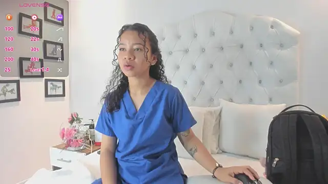 brithany rousee online show from 10/23/25, 02:05