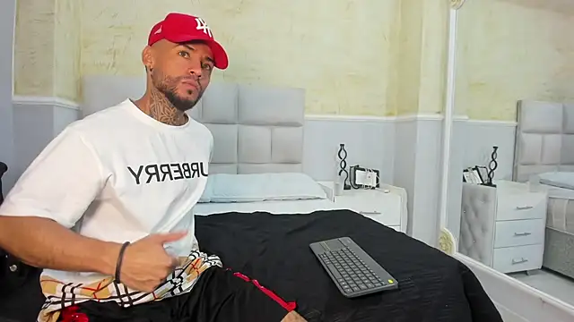 BruceNixon online show from 02/03/25, 08:57