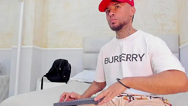 BruceNixon online show from 02/11/25, 07:59