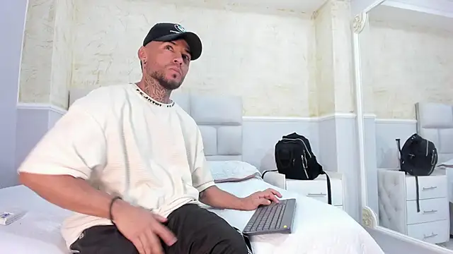 BruceNixon online show from 02/14/25, 08:26