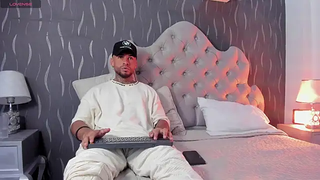 BruceNixon online show from 03/08/25, 08:46