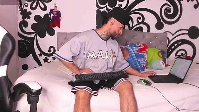 BruceNixon online show from 10/04/25, 10:19