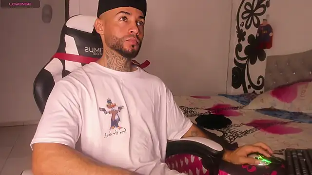 BruceNixon online show from 10/22/25, 08:52