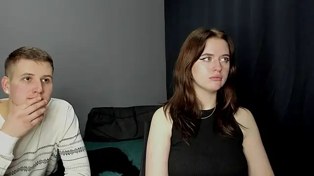 Snapshot of Pinku_kitsune chatting on 12/11/24, 12:34 Pinku kitsune online show from 12/11/24, 12:34