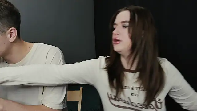 Snapshot of Pinku_kitsune chatting on 02/20/25, 01:14 Pinku kitsune online show from 02/20/25, 01:14