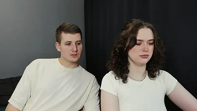 Snapshot of Pinku_kitsune chatting on 02/22/25, 01:11 Pinku kitsune online show from 02/22/25, 01:11