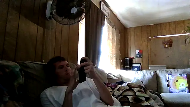 Snapshot of luke_thighwalker2469 chatting on 12/15/24, 05:42 luke thighwalker2469 online show from 12/15/24, 05:42