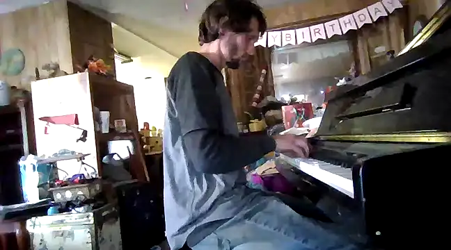 Snapshot of luke_thighwalker2469 chatting on 01/11/25, 11:24 luke thighwalker2469 online show from 01/11/25, 11:24