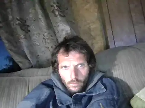 Snapshot of luke_thighwalker2469 chatting on 01/27/25, 02:13 luke thighwalker2469 online show from 01/27/25, 02:13