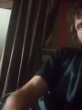 Snapshot of luke_thighwalker2469 chatting on 03/21/25, 11:22 luke thighwalker2469 online show from 03/21/25, 11:22