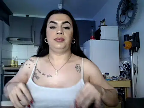 Dulce hot 23  online show from 05/19/26, 02:45