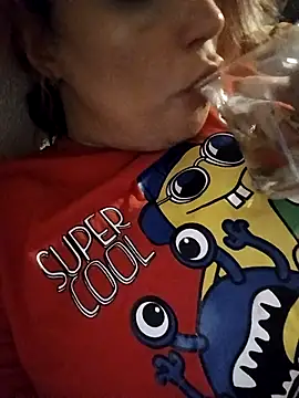 Snapshot of nazii010 chatting on 11/27/25, 07:38 nazii010 online show from 11/27/25, 07:38