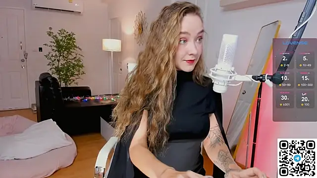 Snapshot of AngelPaull chatting on 11/08/25, 09:24 AngelPaull online show from 11/08/25, 09:24