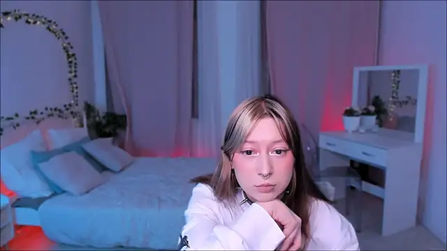 SaintGirl online show from 01/13/25, 02:53