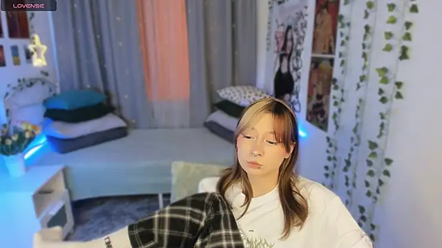SaintGirl online show from 01/14/25, 06:38