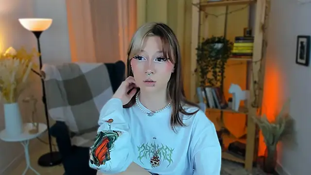 SaintGirl online show from 01/16/25, 03:24