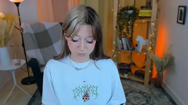SaintGirl online show from 01/16/25, 06:27