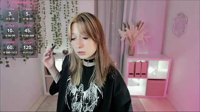 SaintGirl online show from 01/23/25, 06:35