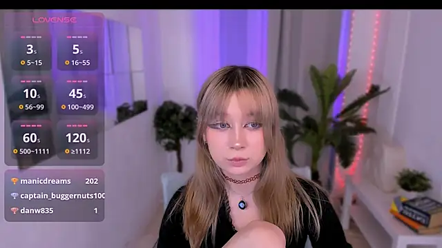 SaintGirl online show from 03/17/25, 03:47