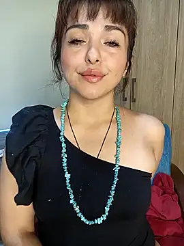 Winona-miu online show from 05/05/26, 07:33