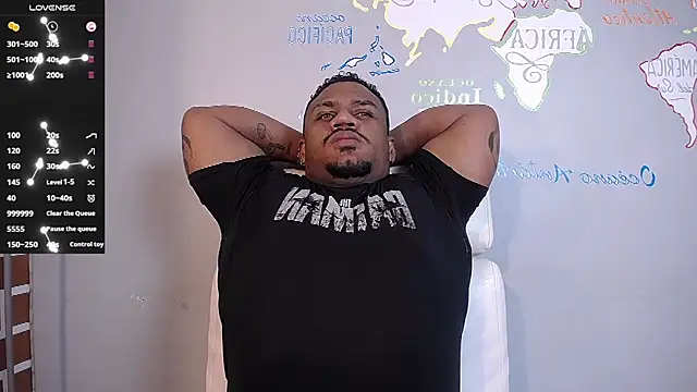 Snapshot of JhonBlacke chatting on 02/25/25, 01:17 JhonBlacke online show from 02/25/25, 01:17