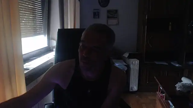 JohnnyD80 online show from 06/17/26, 05:58