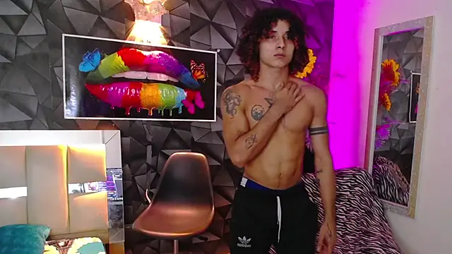 Snapshot of Demitryo chatting on 01/30/25, 04:27 Demitryo online show from 01/30/25, 04:27