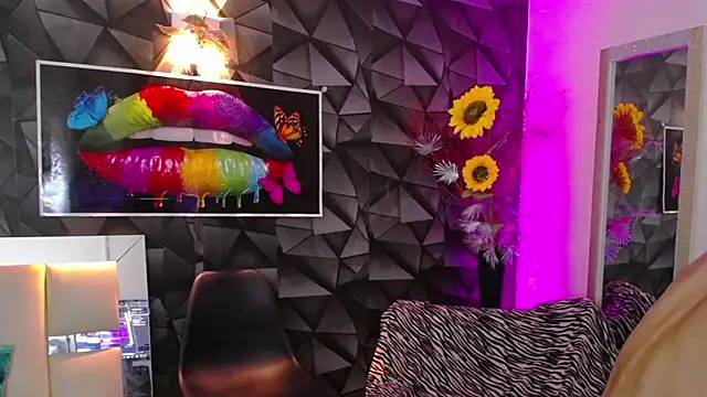 Snapshot of Demitryo chatting on 01/31/25, 06:24 Demitryo online show from 01/31/25, 06:24