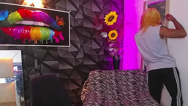 Snapshot of Demitryo chatting on 02/03/25, 04:14 Demitryo online show from 02/03/25, 04:14