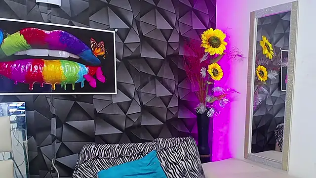 Snapshot of Demitryo chatting on 02/04/25, 07:18 Demitryo online show from 02/04/25, 07:18