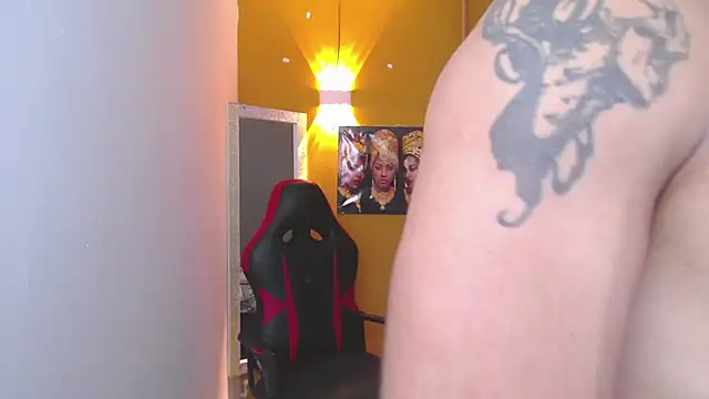 Snapshot of Demitryo chatting on 02/05/25, 06:56 Demitryo online show from 02/05/25, 06:56