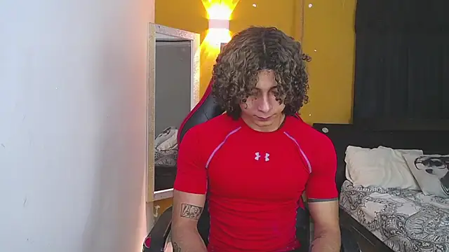 Snapshot of Demitryo chatting on 02/14/25, 02:50 Demitryo online show from 02/14/25, 02:50