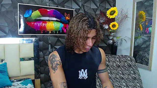 Snapshot of Demitryo chatting on 03/10/25, 02:50 Demitryo online show from 03/10/25, 02:50