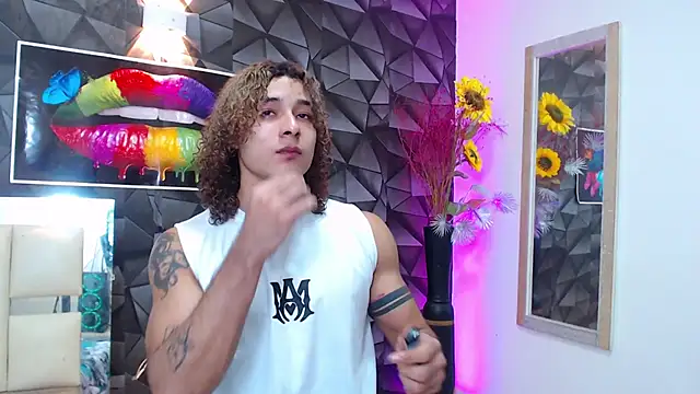 Snapshot of Demitryo chatting on 03/17/25, 03:25 Demitryo online show from 03/17/25, 03:25