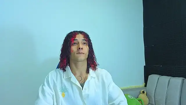 Snapshot of Demitryo chatting on 09/13/25, 03:06 Demitryo online show from 09/13/25, 03:06