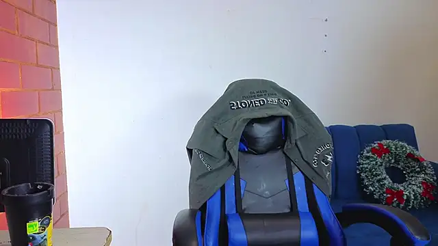 Snapshot of Demitryo chatting on 11/23/25, 03:06 Demitryo online show from 11/23/25, 03:06