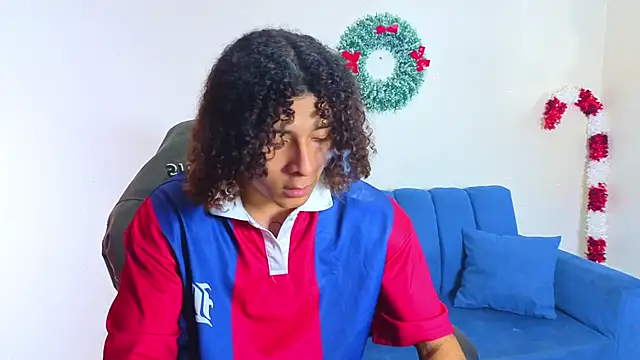 Snapshot of Demitryo chatting on 11/30/25, 02:48 Demitryo online show from 11/30/25, 02:48