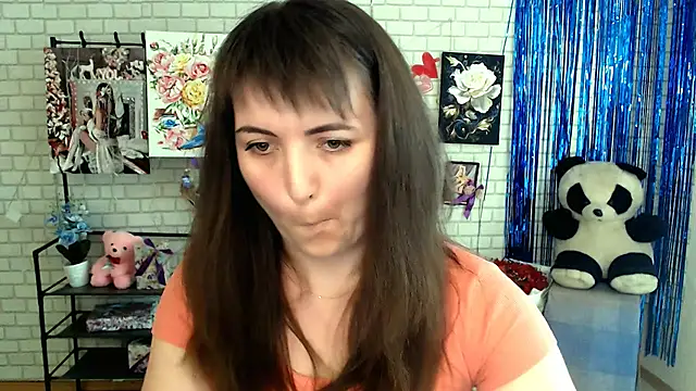 Darina M  online show from 03/11/25, 12:17