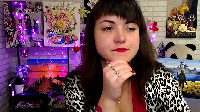 Darina M  online show from 10/22/25, 05:41