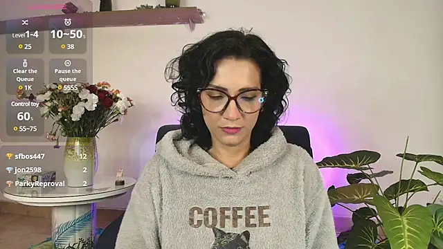 Elliee  online show from 02/13/25, 03:46