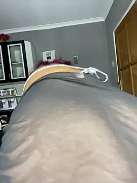 Snapshot of DarkBerry87 chatting on 02/18/25, 11:19 DarkBerry87 online show from 02/18/25, 11:19