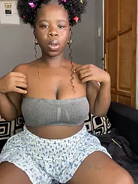 Snapshot of DarkBerry87 chatting on 02/25/25, 11:52 DarkBerry87 online show from 02/25/25, 11:52