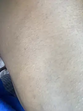 Snapshot of DarkBerry87 chatting on 10/03/25, 06:43 DarkBerry87 online show from 10/03/25, 06:43