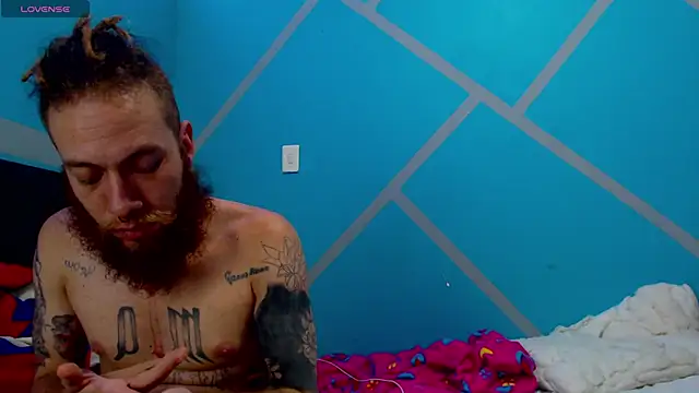 Snapshot of Nanna_and_Balder chatting on 12/22/25, 03:25 Nanna and Balder online show from 12/22/25, 03:25